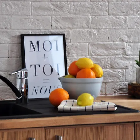 Artisan Lofts Courtyard Opera *