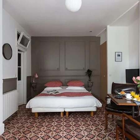 Artisan Lofts Courtyard Opera Апартаменты