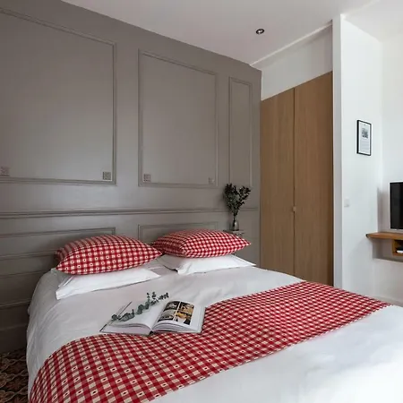 Artisan Lofts Courtyard Opera *